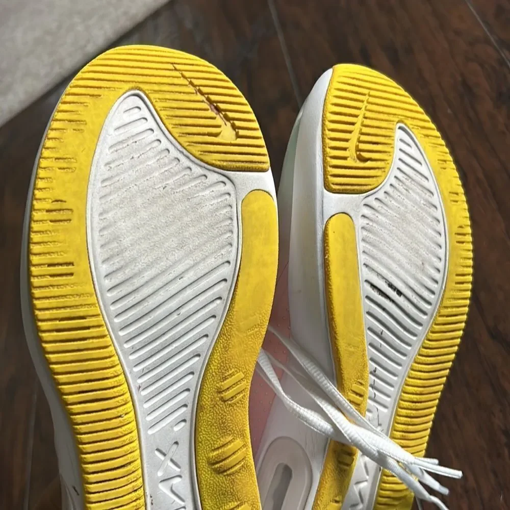 Nike womens air